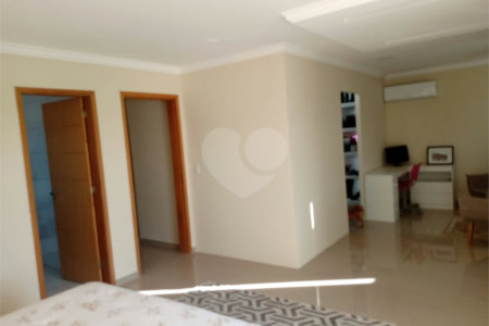 Casa à venda com 4 quartos, sendo 1 suíte, no condomínio Monte Líbano, Rio de Janeiro - RJ