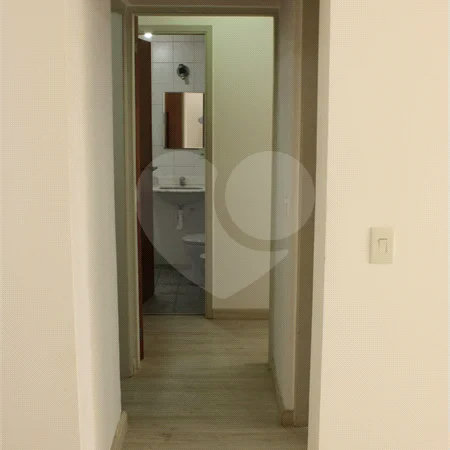 Oportunidade no Botafogo, no coração de Campinas: 1 suite com varanda, conforto e praticidade a passos de tudo!