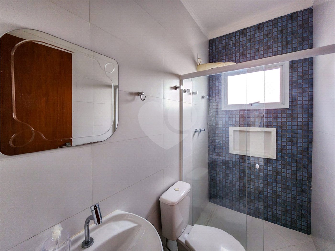 Casa à venda com 5 quartos, sendo 4 suítes, em Jardim Nova Esperança, Jacareí, SP