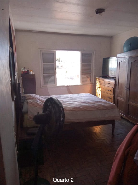 Sobrado à venda com 2 quartos em Vila Nivi, São Paulo, SP