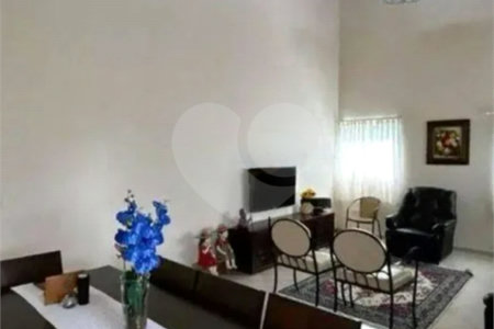 Casa em condomínio à venda com 3 quartos, sendo 2 suítes, no Centro, Bom Jesus dos Perdões, SP