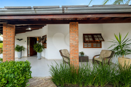 Casa à venda com 5 suítes no condomínio Parque Village Castelo, Itu - SP