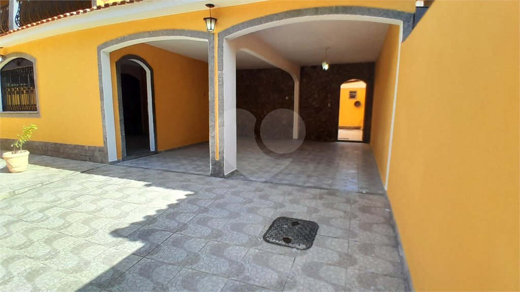 Casa à venda com 3 quartos, sendo 1 suíte, em Campo Grande, Rio de Janeiro, RJ