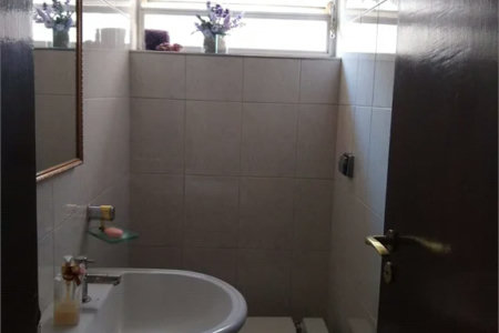 Casa à venda com 3 quartos, sendo 1 suíte, em Jardim Bonfiglioli, São Paulo, SP