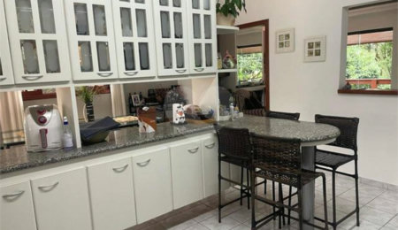 Casa à venda com 3 quartos, sendo 1 suíte,  no condomínio Clube de Campo Mairiporã, Mairiporã - SP