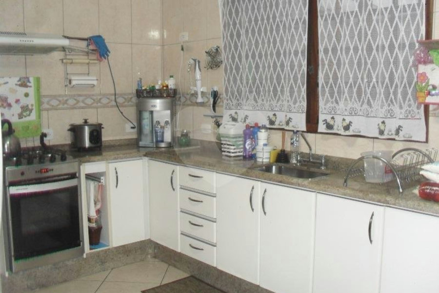 Sobrado à venda com 3 quartos, sendo 1 suíte, em Artur Alvim, São Paulo, SP