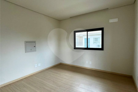 Casa à venda com 3 suítes no condomínio Belvedere I, Votorantim - SP