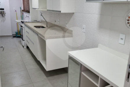 Cobertura à venda com 3 quartos, sendo 2 suítes, em Cachamorra, Rio de Janeiro, RJ