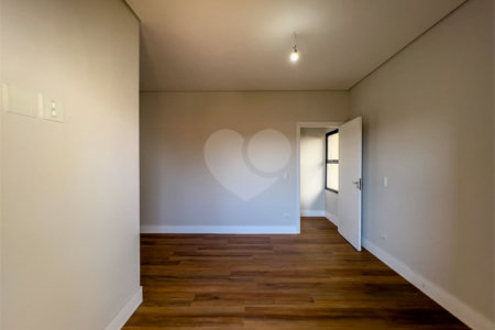 Casa à venda com 3 suítes em Jardim Paulista, Atibaia, SP