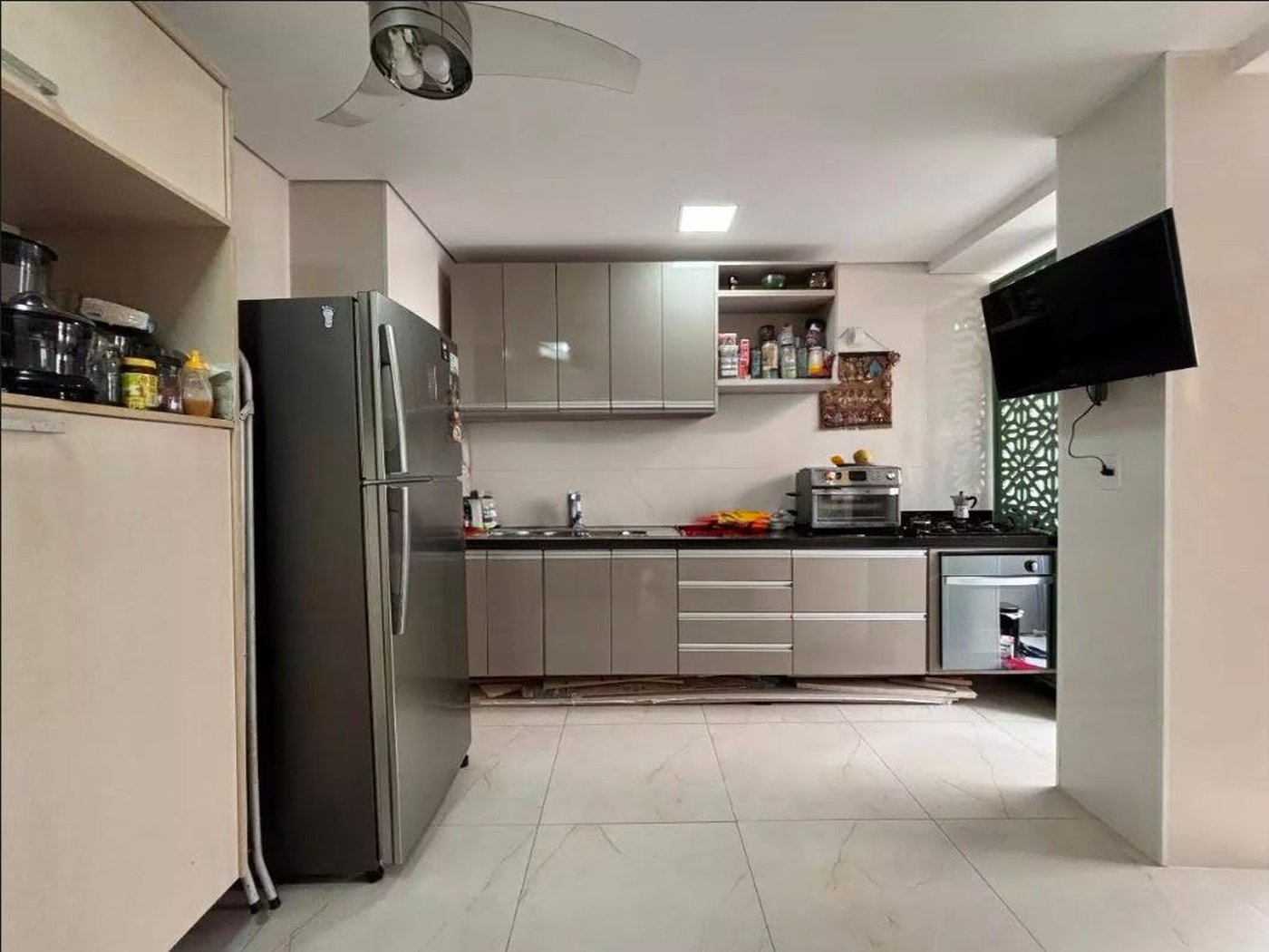 Apartamento com 2 dormitórios à venda, 85 m² por R$ 680.000,00 - Boqueirão - Santos/SP