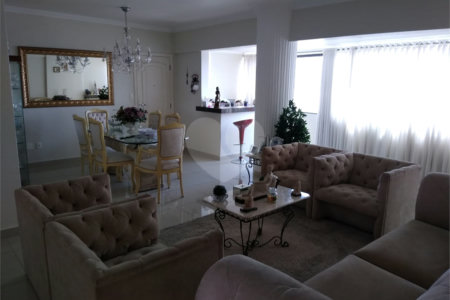 Apartamento à venda com 3 quartos, sendo 1 suíte,  em Vila Vitória, Mogi das Cruzes, SP