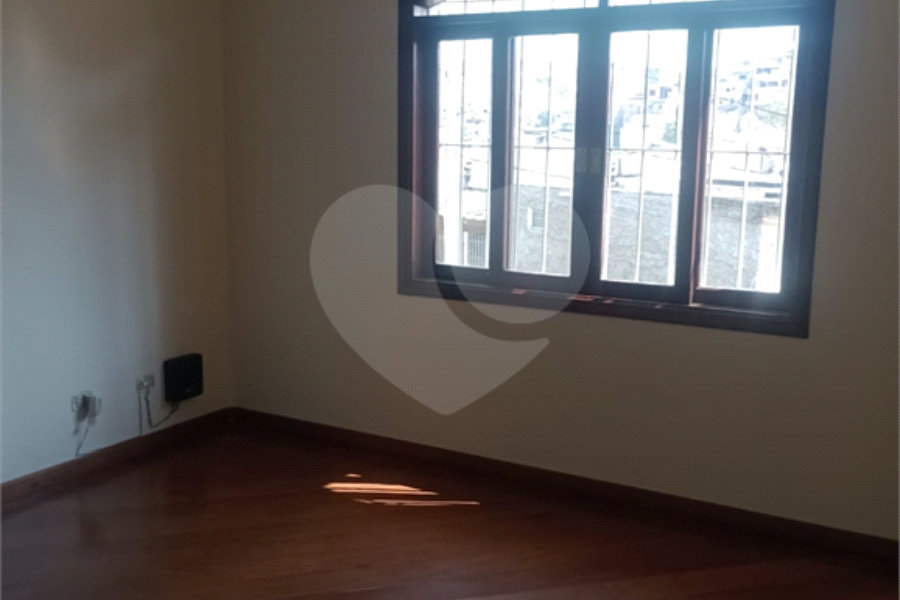Sobrado à venda com 3 quartos em Sapopemba, São Paulo, SP