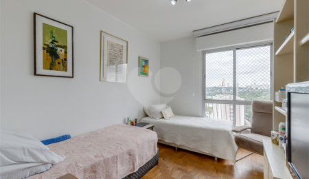 Apartamento à venda com 3 quartos, sendo 1 suíte,  em Chácara Santo Antônio (zona Sul), São Paulo, SP
