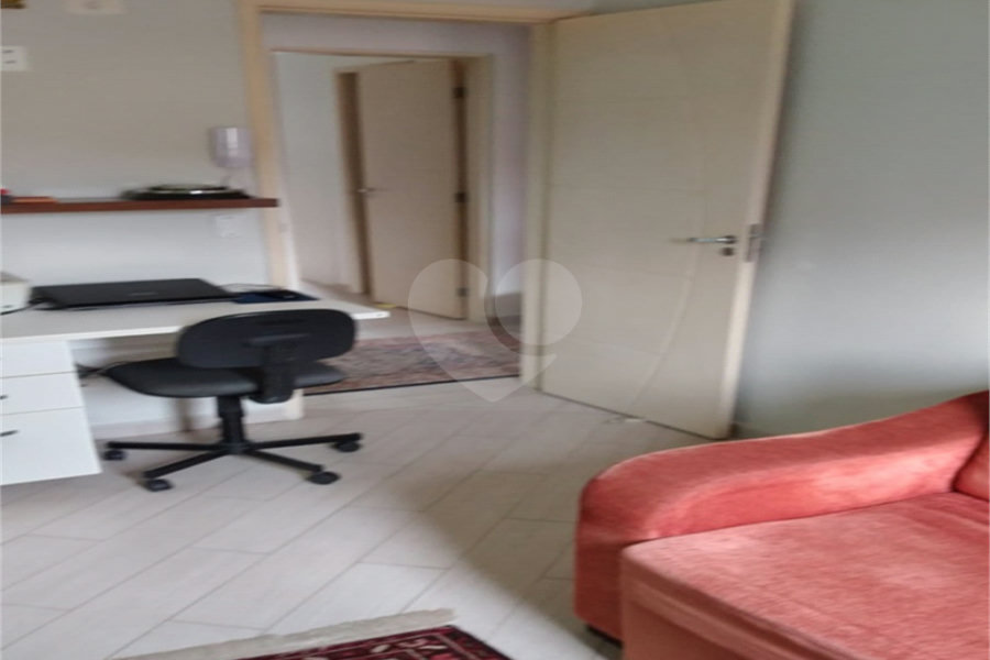 Casa à venda com 3 quartos, sendo 2 suítes, no condomínio Villa's Residencial, São Paulo - SP