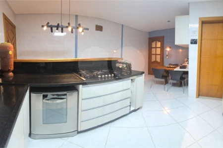 Sobrado à venda com 3 quartos, sendo 1 suíte, em Alto da Mooca, São Paulo, SP