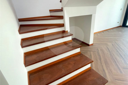 Casa à venda com 3 quartos, sendo 1 suíte, em Jardim Tapajós, Atibaia, SP