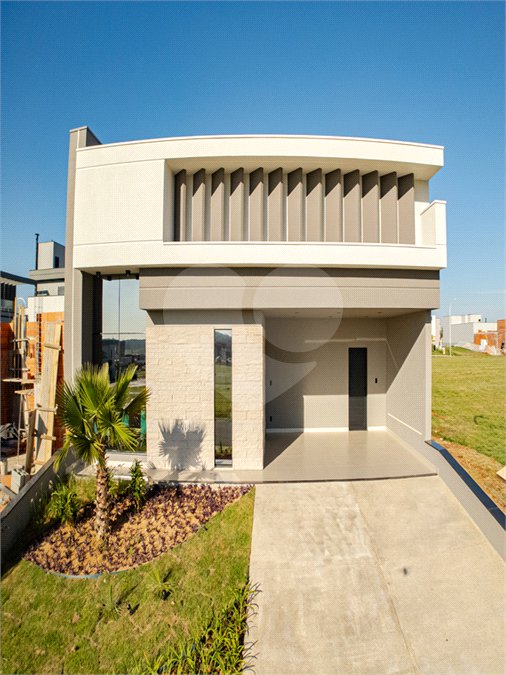 Casa à venda com 3 suítes no condomínio Jardim Residencial Dona Maria Candida, Indaiatuba - SP