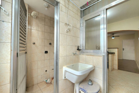 Apartamento próximo da praia com 1 dormitório, 2 banheiros à venda, 55 m² por R$ 420.000 - Pompéia - Santos/SP