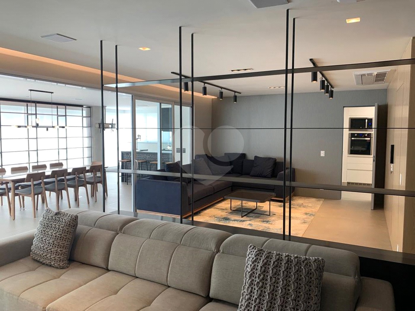 Apartamento à venda com 3 suítes em Indianópolis, São Paulo, SP