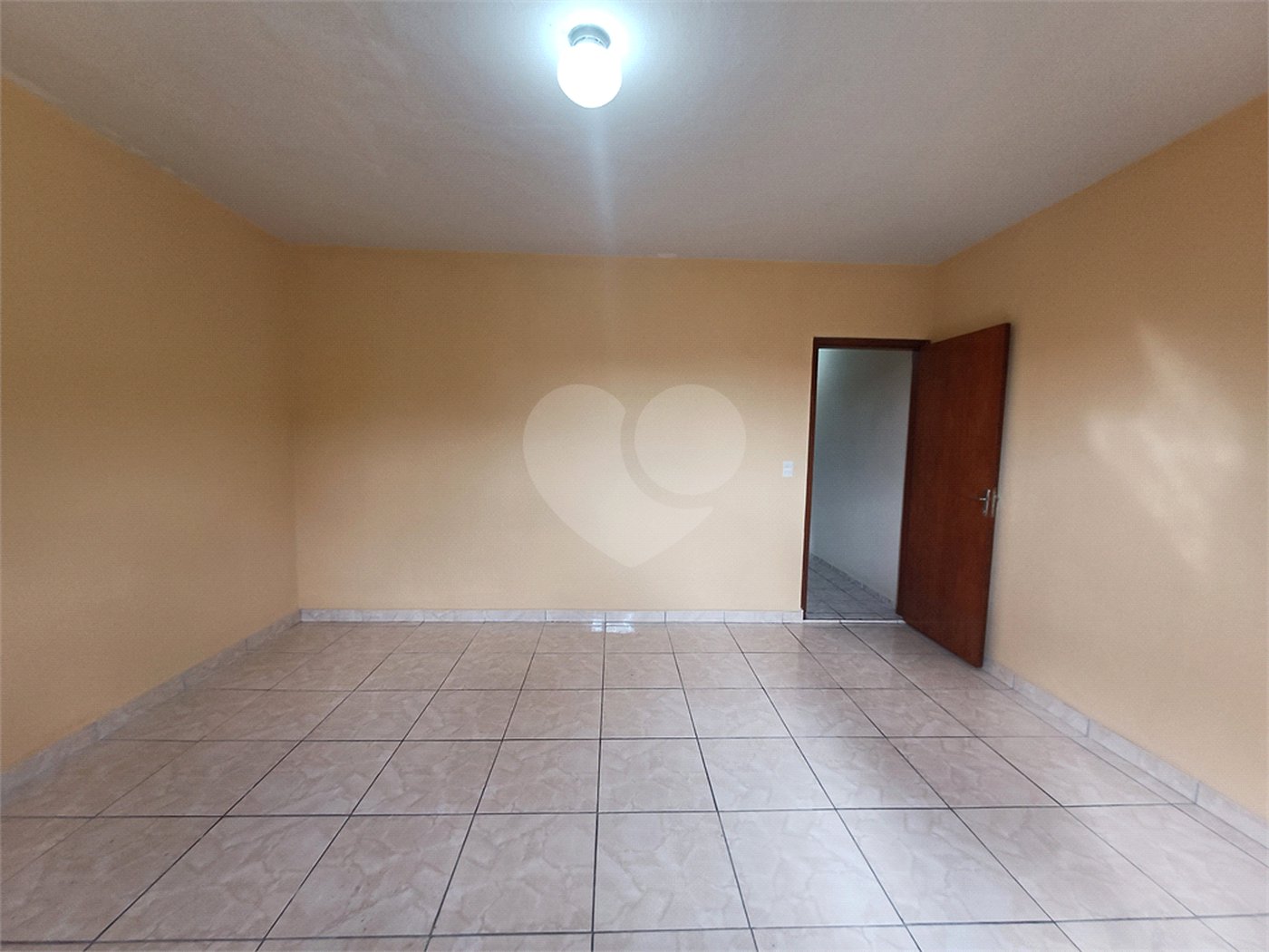 Sobrado à venda com 2 quartos em Jardim Guaíba, Sorocaba, SP