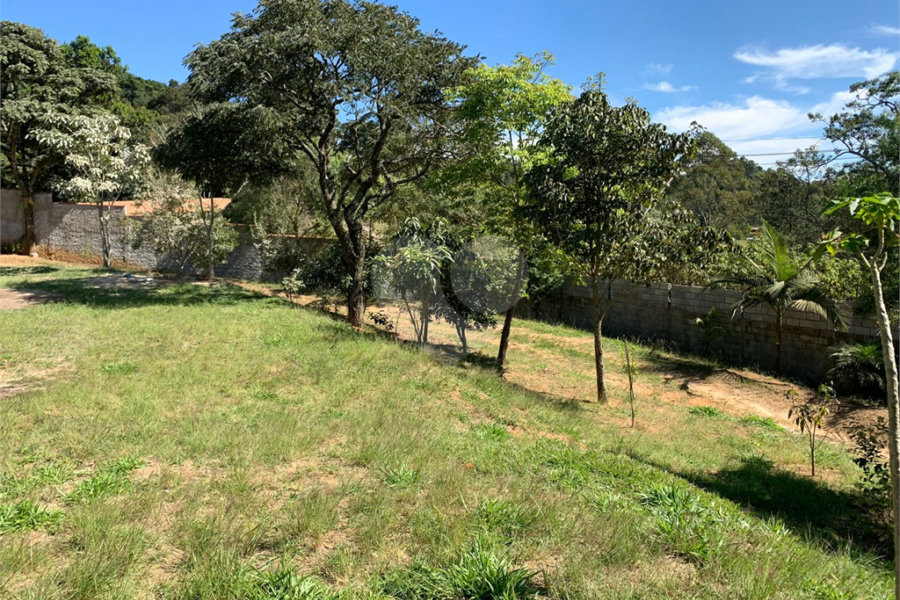 Casa à venda com 3 quartos, sendo 1 suíte, em Olho D'água, Mairiporã, SP