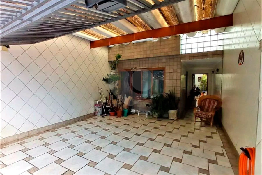 Sobrado à venda com 3 quartos, sendo 1 suíte,  em Tremembé, São Paulo, SP