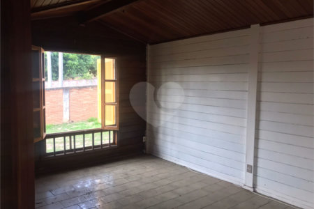 Casa à venda com 3 quartos, sendo 1 suíte, no condomínio Zuleika Jabour, Salto - SP