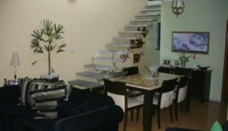 Sobrado à venda com 4 quartos, sendo 2 suítes,  em Carandiru, São Paulo, SP