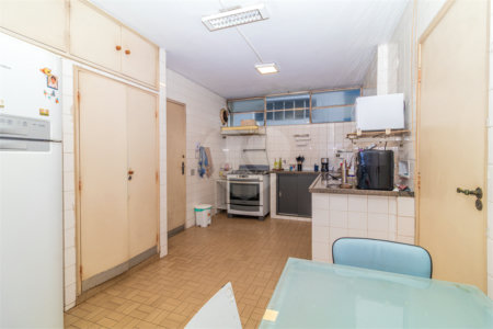 Apartamento à venda com 4 quartos, sendo 1 suíte,  em Higienópolis, São Paulo, SP