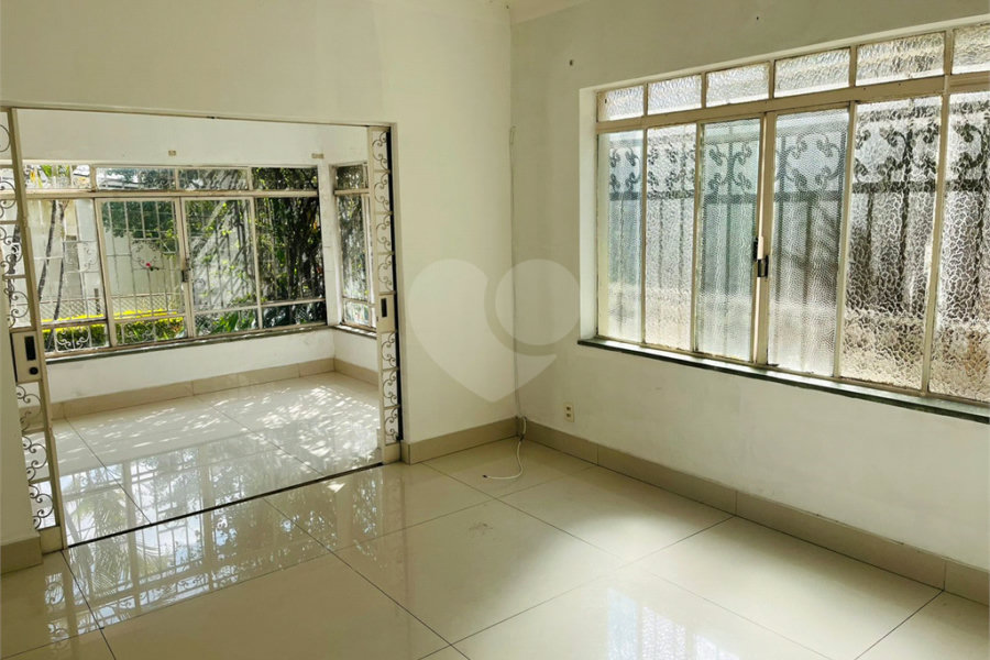 Casa à venda com 4 quartos, sendo 1 suíte, em Jardim São Bento, São Paulo, SP