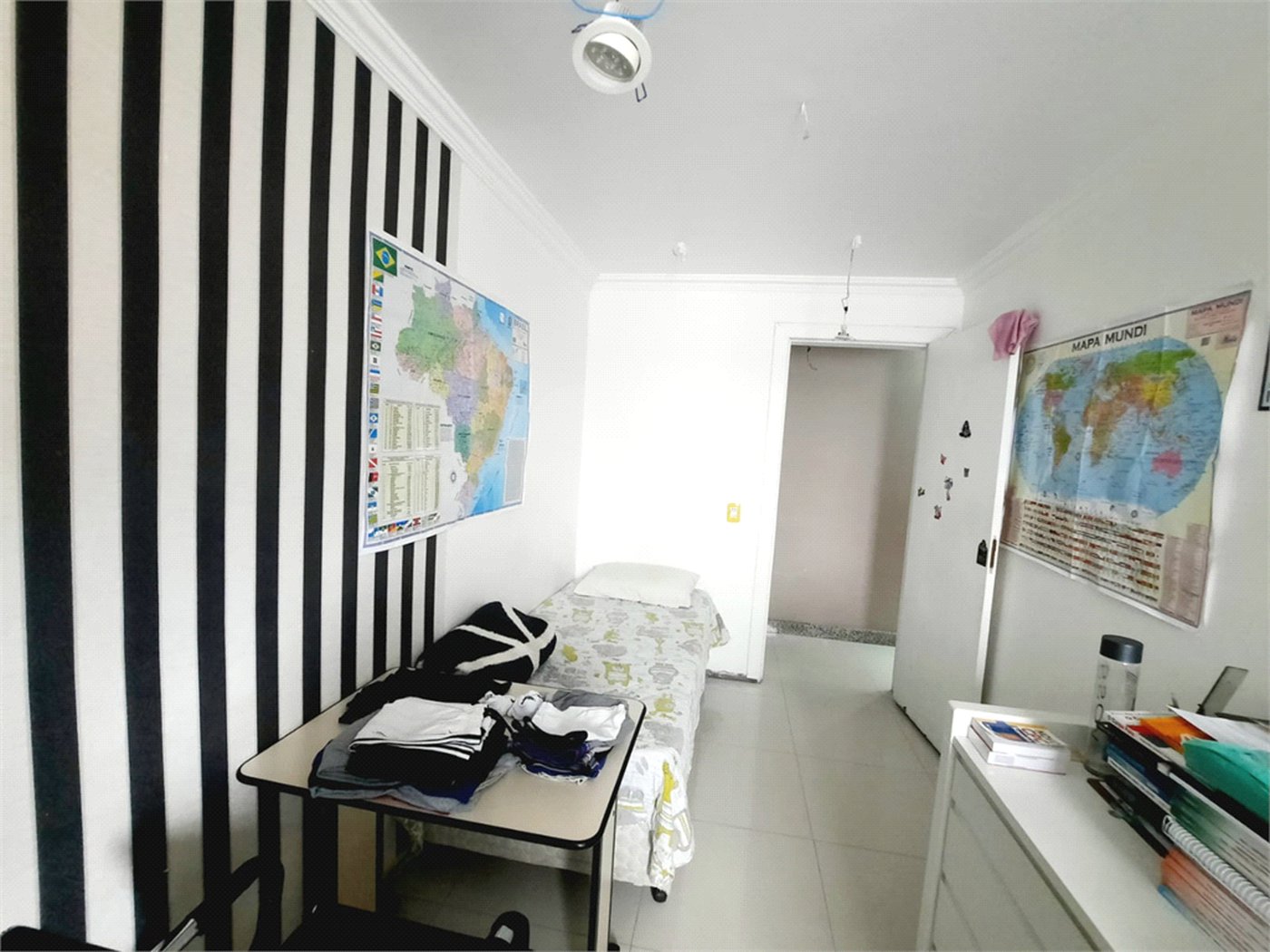 Sobrado à venda com 3 quartos, sendo 1 suíte, em Horto, São Paulo, SP