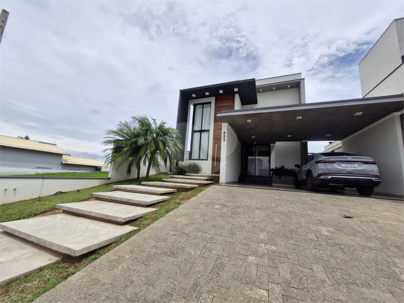 Casa à venda com 3 suítes no condomínio Mirante dos Ipês, Salto - SP