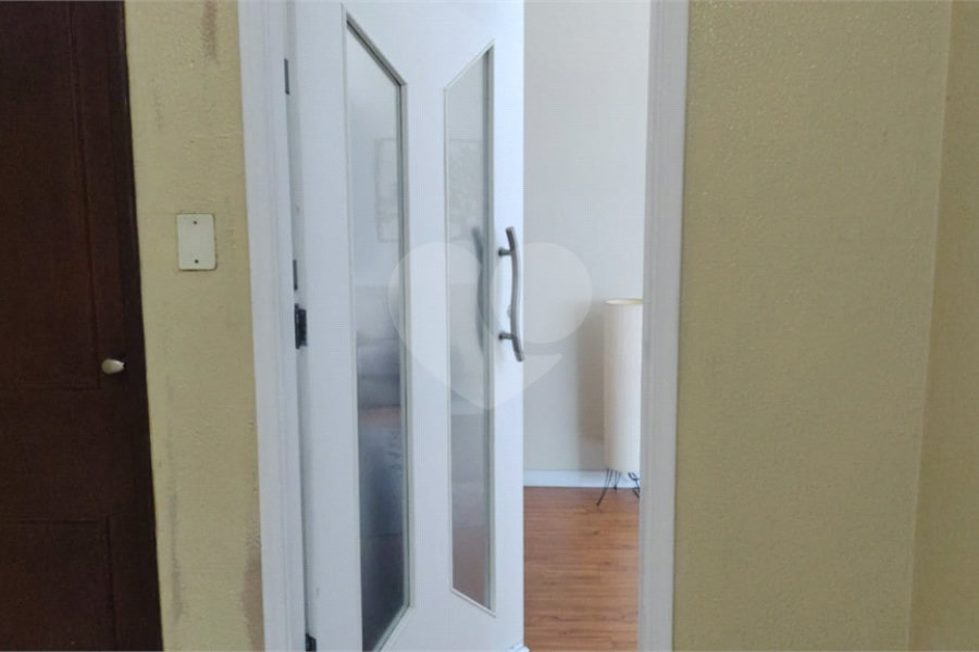 Apartamento à venda com 2 quartos em Pari, São Paulo, SP