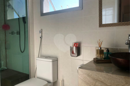 Apartamento à venda com 3 quartos, sendo 1 suíte, em Jardim Mariliza, São Paulo, SP