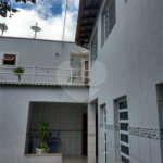 Casa à venda com 4 quartos, sendo 2 suítes, em Vila Petrópolis, Atibaia, SP