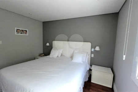 Apartamento à venda com 3 quartos, sendo 1 suíte, em Alto da Boa Vista, São Paulo, SP