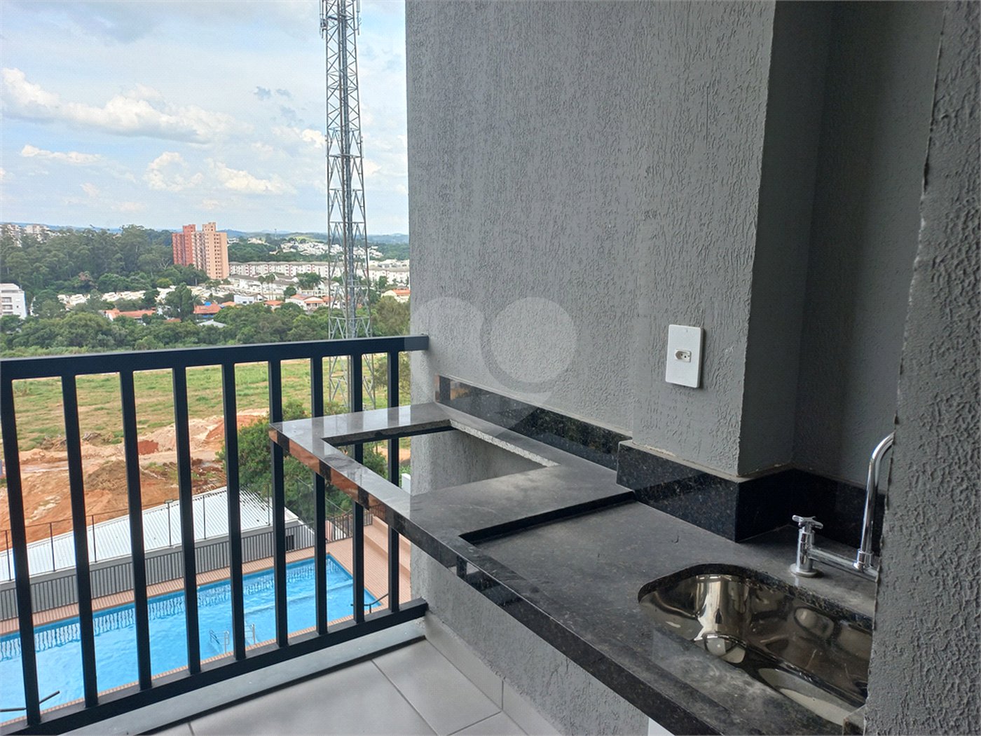 Apartamento à venda com 2 quartos, sendo 1 suíte,  em Além Ponte, Sorocaba, SP