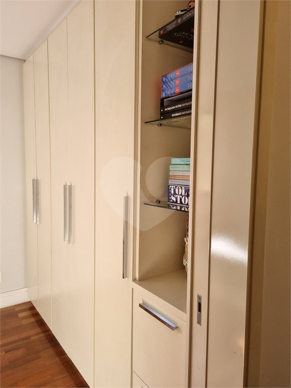 Apartamento à venda com 3 quartos, sendo 1 suíte, em Vila Olímpia, São Paulo, SP