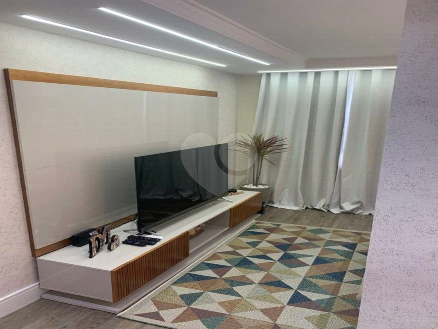 Apartamento à venda com 2 quartos, sendo 1 suíte,  em Jardim Ampliação, São Paulo, SP