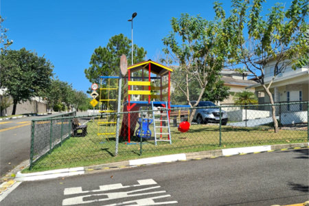 Casa à venda com 3 suítes no condomínio Terras de São Francisco, Vinhedo - SP