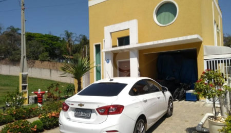 Casa à venda com 2 quartos no condomínio Portal do Bosque, Louveira - SP
