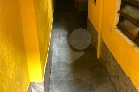 Casa à venda com 3 quartos, sendo 1 suíte,  em Vila Amélia, Poá, SP