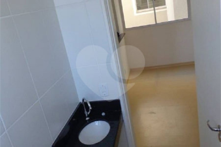 Apartamento no Condomínio Mont Royal.