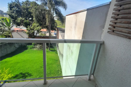 Casa à venda com 3 quartos, sendo 1 suíte,  em Vila Suissa, Mogi das Cruzes, SP