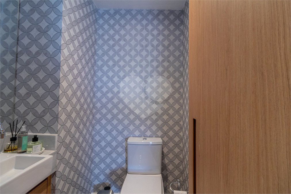 Apartamento à venda com 2 suítes em Santo Amaro, São Paulo, SP