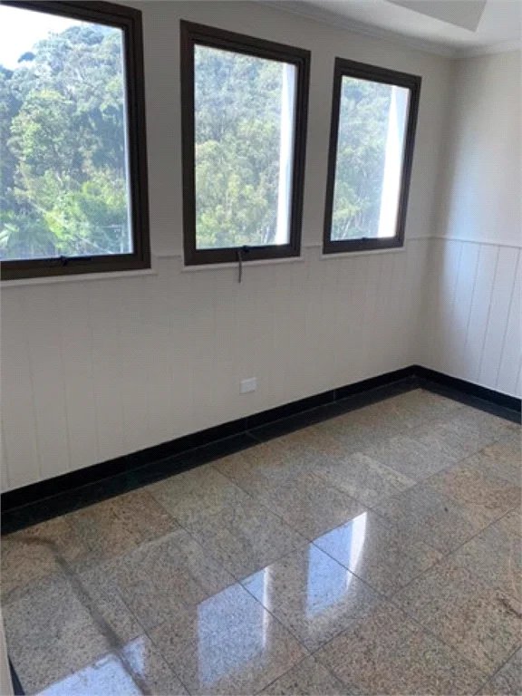 Apartamento à venda com 3 suítes em Vila Suzana, São Paulo, SP