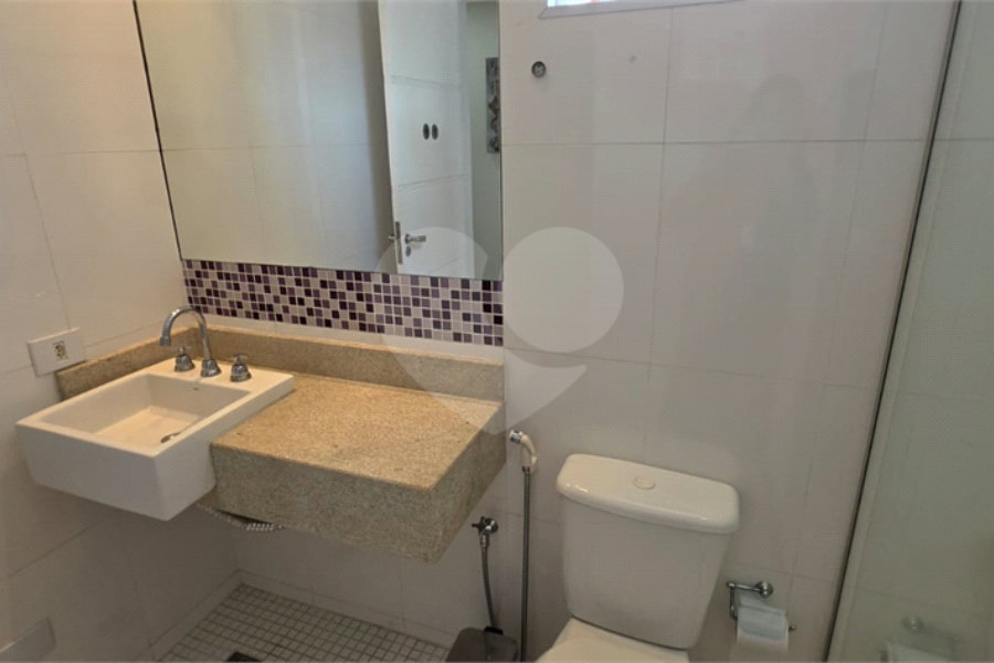 Casa Térrea à venda ou para alugar com 8 quartos, sendo 4 suítes, em Vila Pereira Barreto, São Paulo, SP