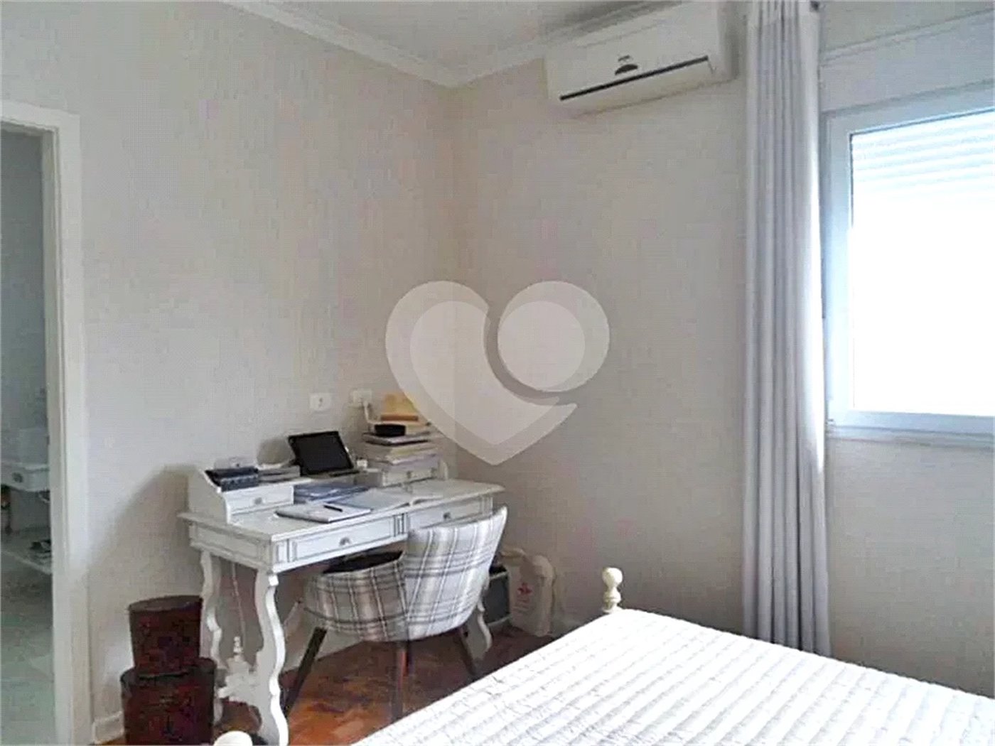 Casa à venda com 4 suítes no condomínio Chácara das Rosas, São Paulo - SP