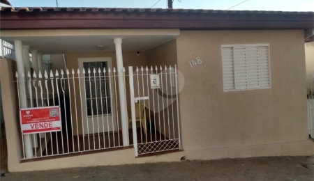 Casa à venda com 3 quartos em Vila Santana, Itapetininga, SP