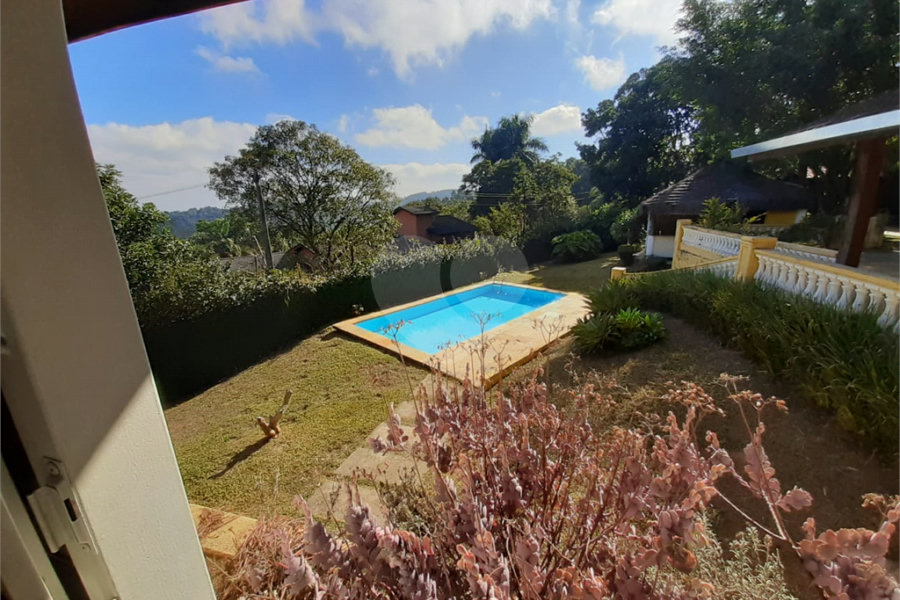Casa Térrea à venda com 4 quartos, sendo 2 suítes, em Serra da Cantareira, Mairiporã, SP
